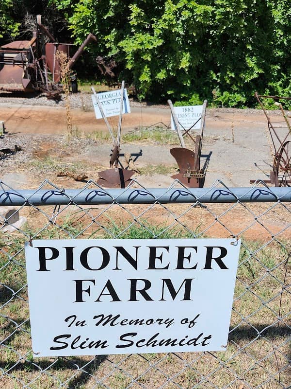 Pioneer Farm - Image 2