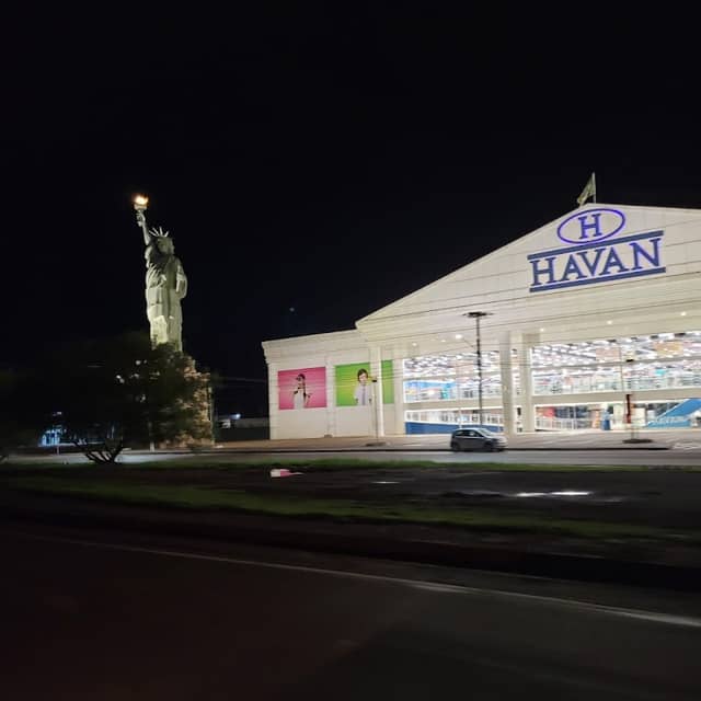 Estátua da Liberdade - Havan Sinop - Image 2