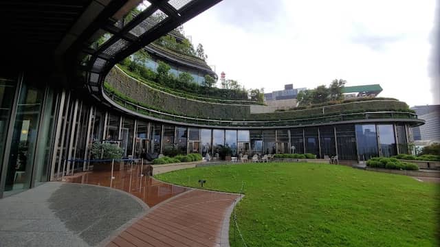 Park View Garden - Image 2