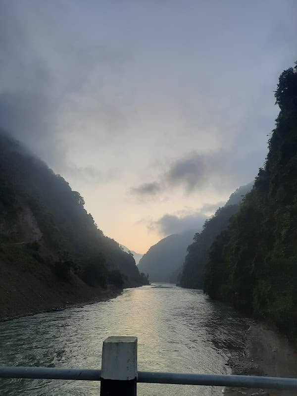 Sisne/Bhir Bato - Image 1