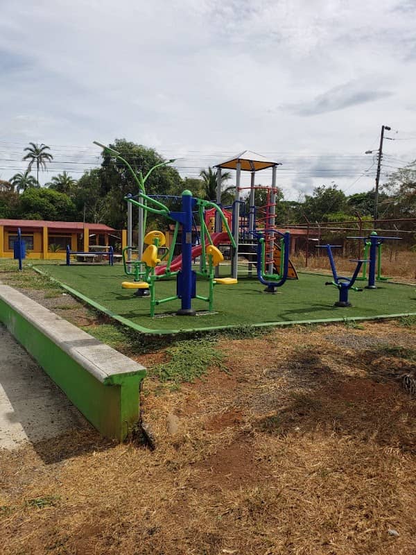 La Riviera Park - Image 1