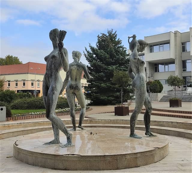 Fountain park - Image 2