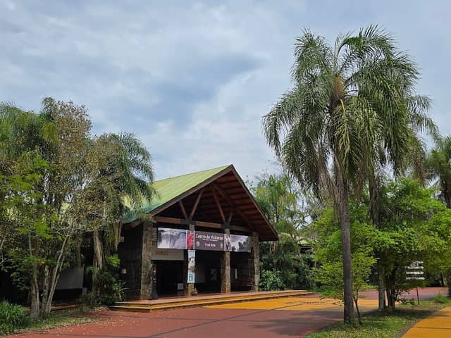 Centro de Visitantes Yvyrá Retá - Image 1