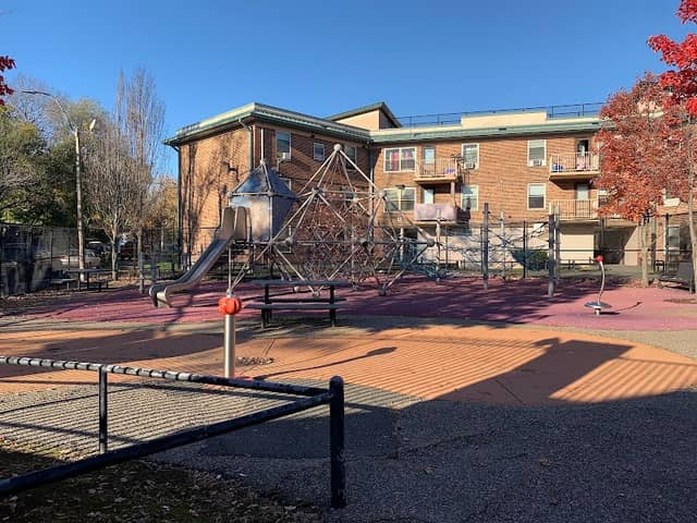 Howard Park - Image 2