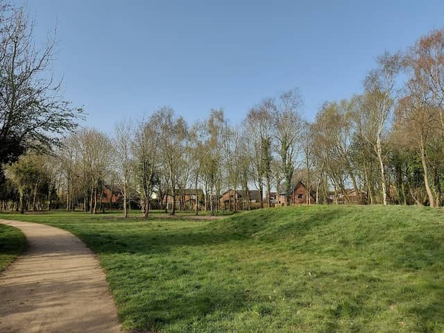 Parkfields Park - Image 1