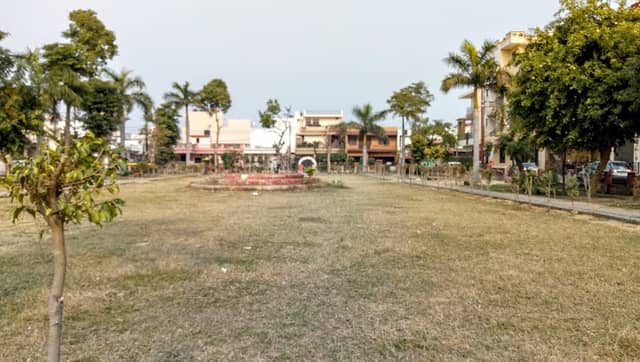 Shiv Park - Image 1