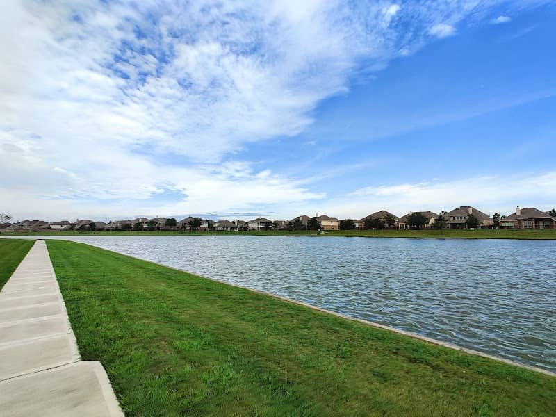 Sterling Lakes Park - Image 1