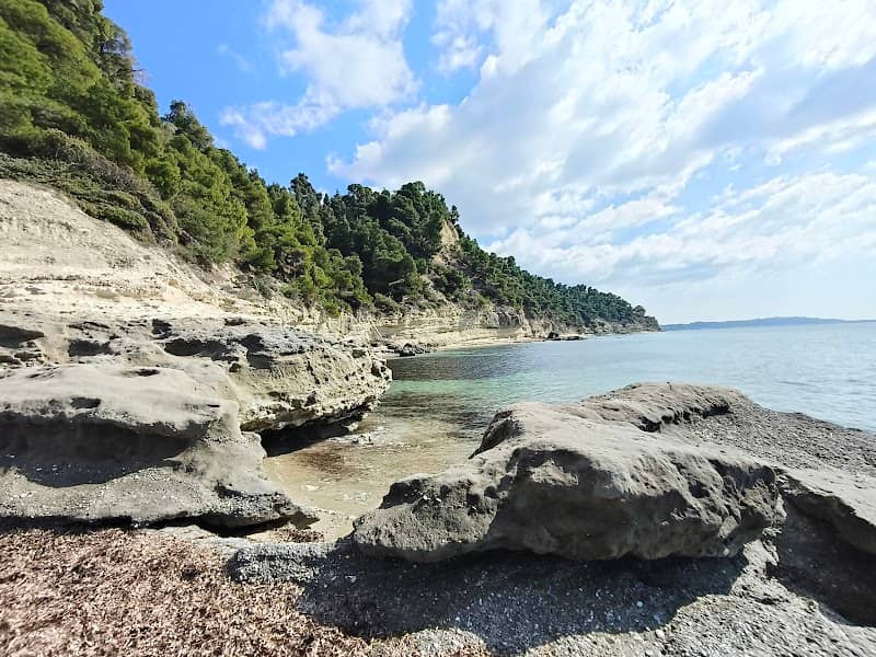 Secret beach by Mata & Novak - Image 1