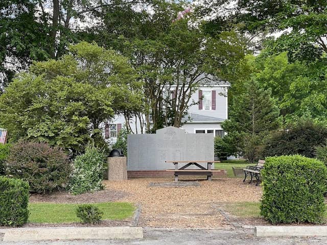 Centennial Park - Image 1