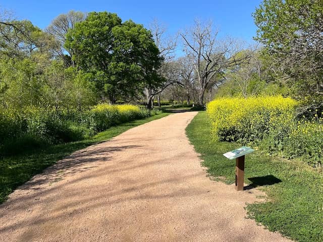 Crescent Bend Nature Park - Image 2