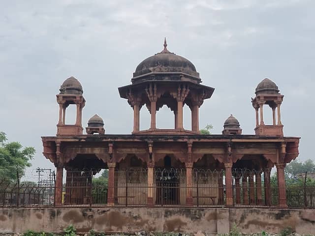 Dhakri Ka Mahal - Image 1