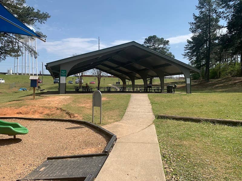 Pine Log Park - Image 2