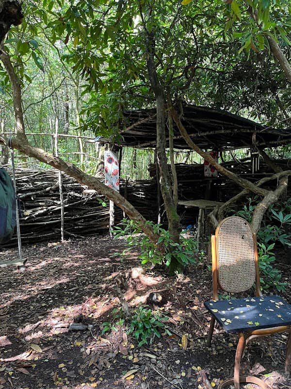 Forest artisan cabin - Image 2
