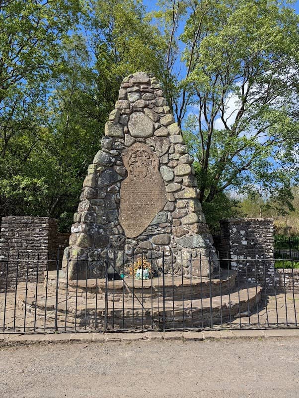 Clan MacRae Monument - Sheriffmuir - Image 1