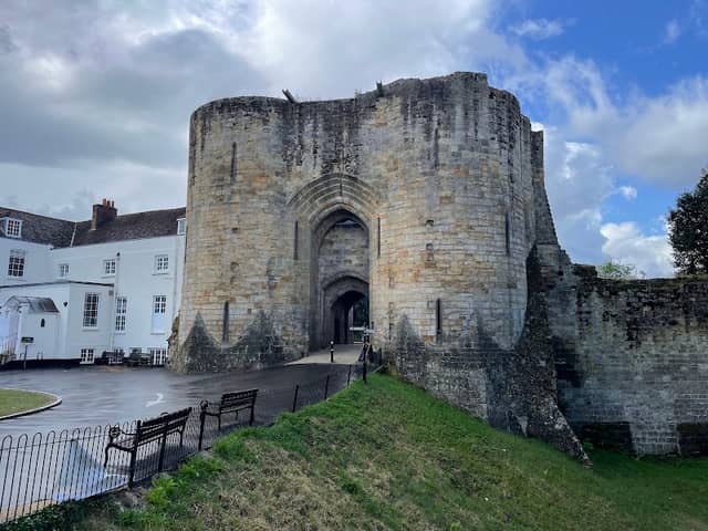 Tonbridge Castle - Image 3