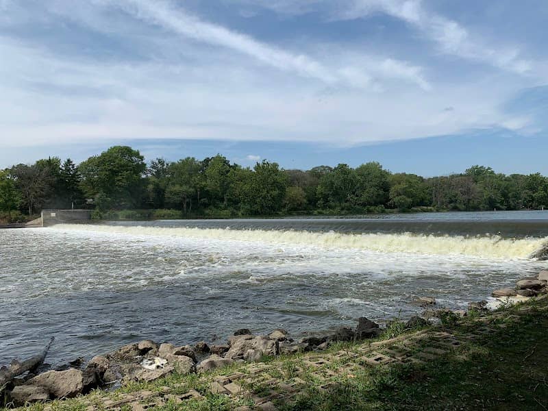 North Aurora Island Park - Image 1