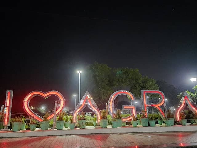 I LOVE AGRA photo point - Image 1