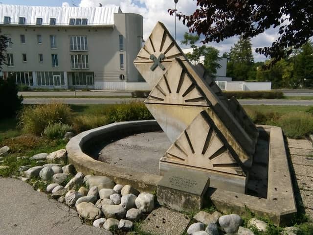 Raiffeisenbrunnen - Image 3