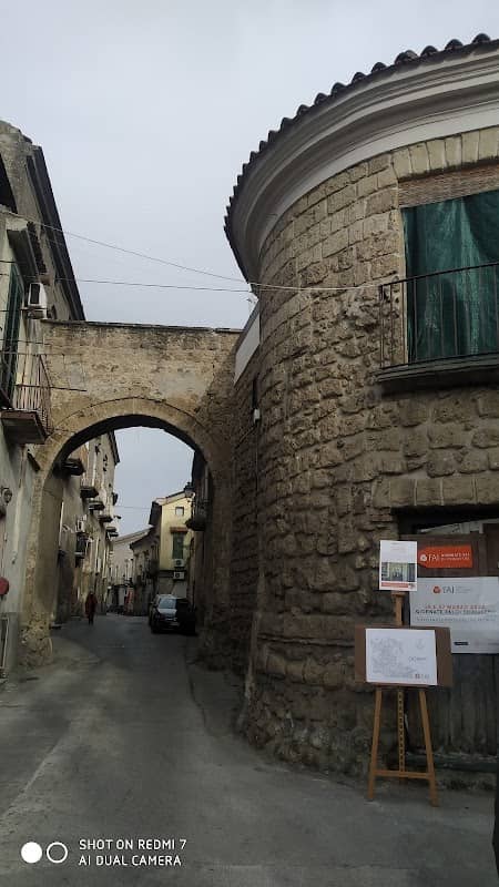 Porta San Giovanni - Image 2