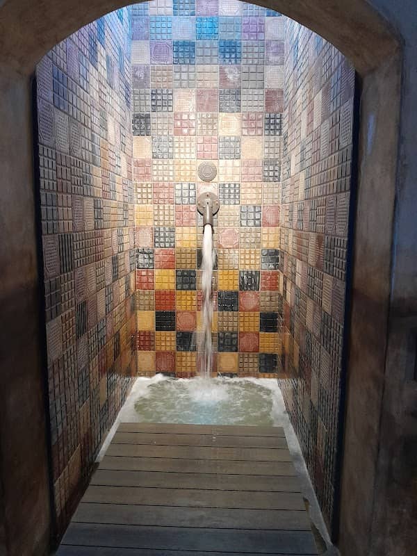 Antigua acequia - Image 1