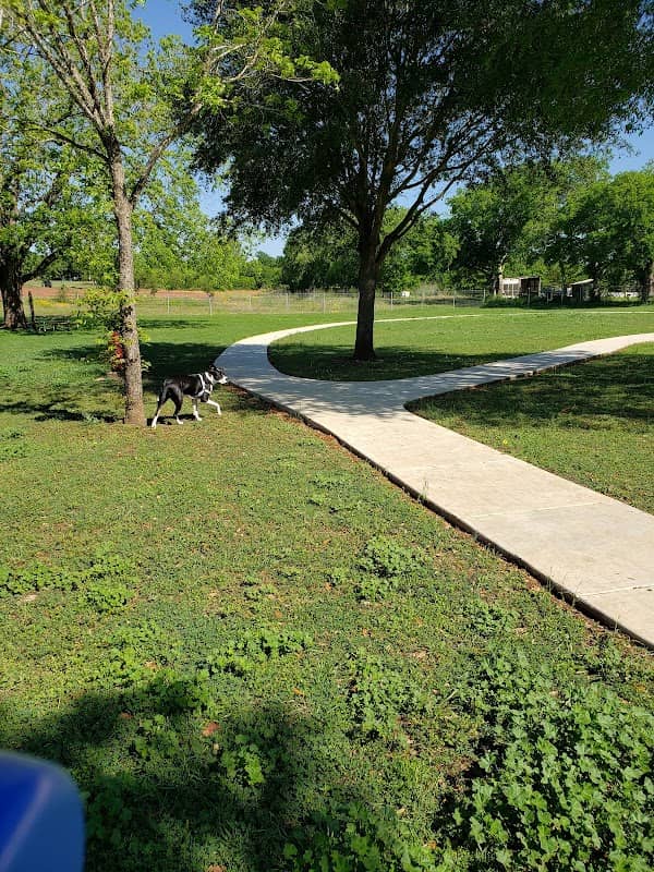Rosies City Dog Park - Image 1