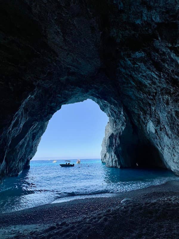 Σπήλαιο Έρωτα - Image 1
