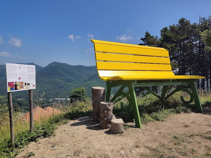 Big Bench #282 - Busalla - Image 1