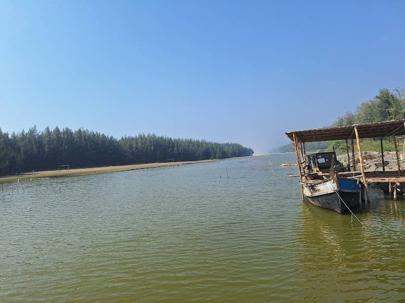 Parasailing Point (ticket counter) - Image 1