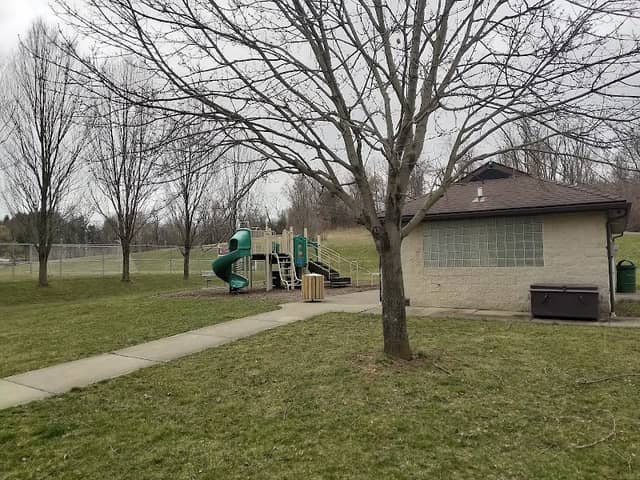 Elm Grove Park - Image 2