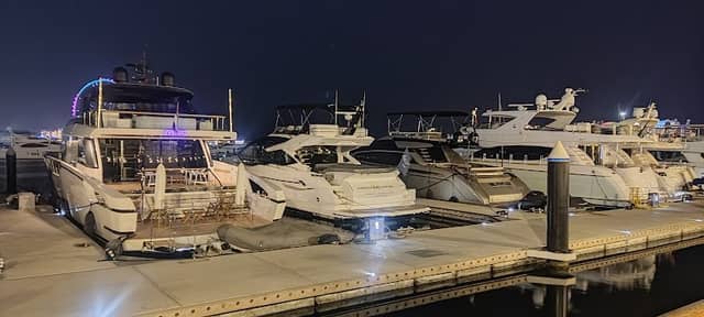 Dubai Harbour Sightseeing - Image 2
