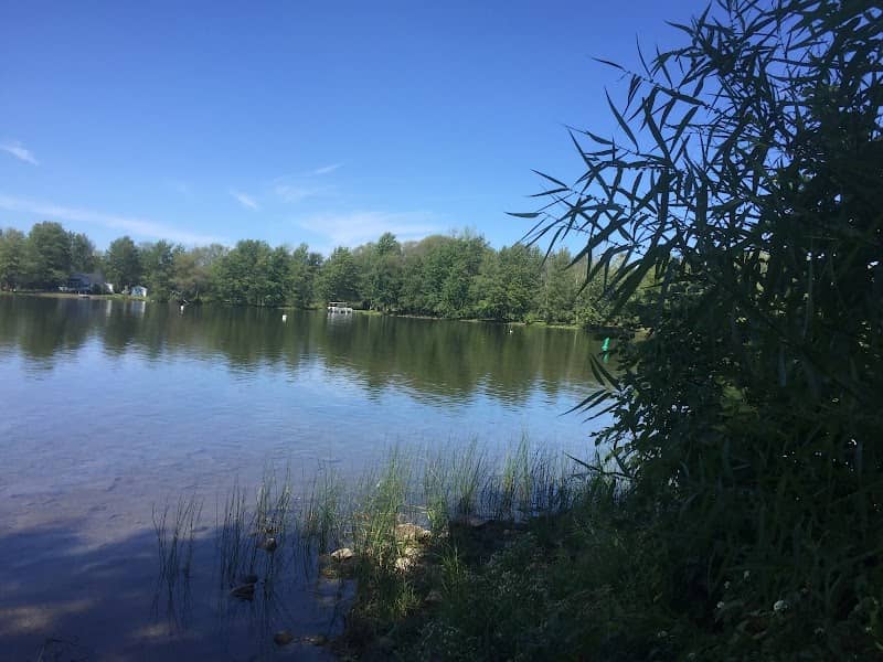 Riverside Park - Image 1