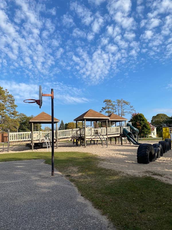 Old School Park - Image 1