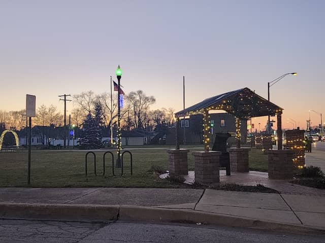 Charlie and Betty Hillyer Memorial Gazebo - Image 1