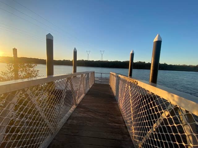 Riverside Park - Image 1