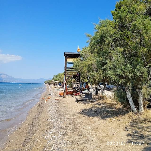 Παραλία Πηγαδάκια Χαλκουτσίου - Image 1