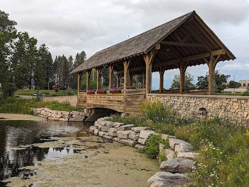 Island Park - Image 2
