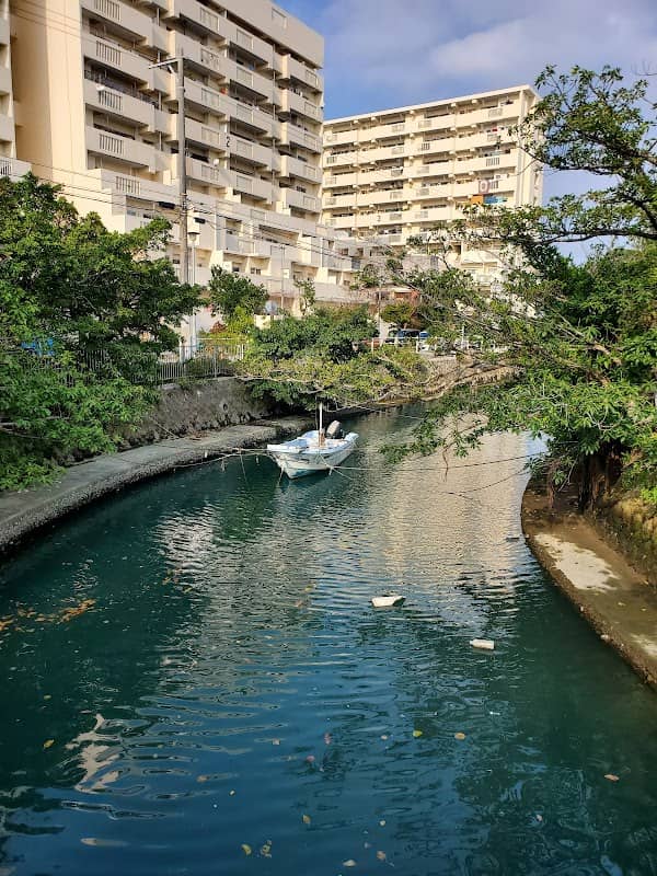 Couples (Miituji) Park - Image 3