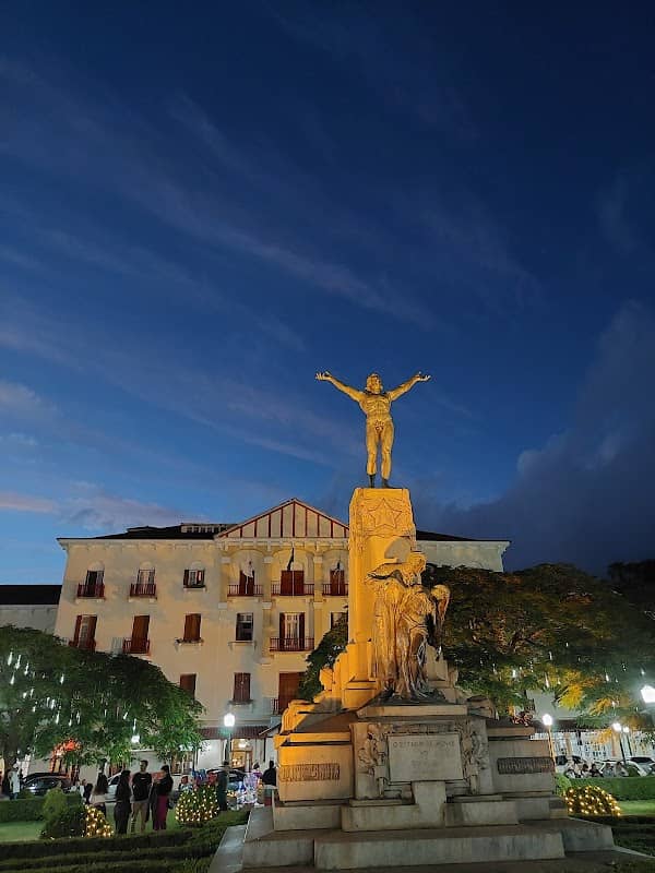 Monumento Minas ao Brasil - Image 2
