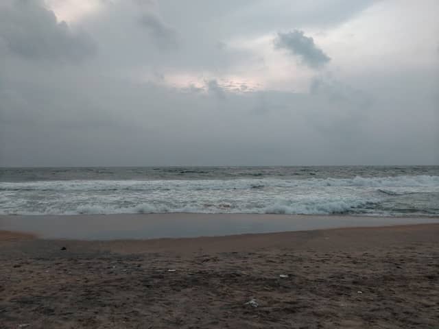 Dehiwala beach - Image 2