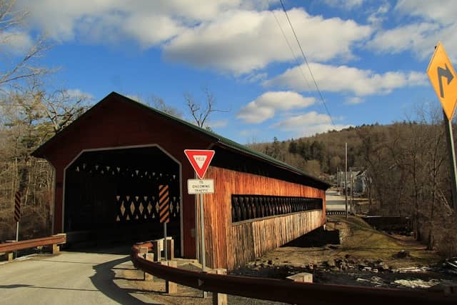 Ware-Hardwick Covered Bridge - Image 2