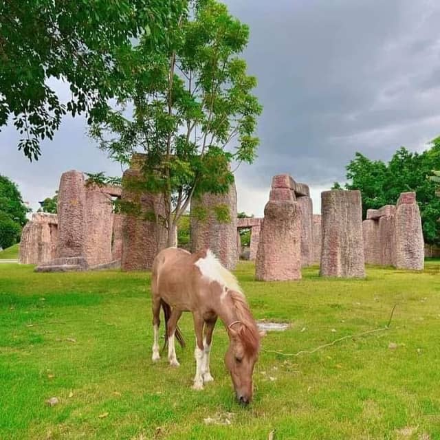 Hua Hin Stonehenge Park หัวหินสโตนเฮนจ์ปาร์ค - Image 1