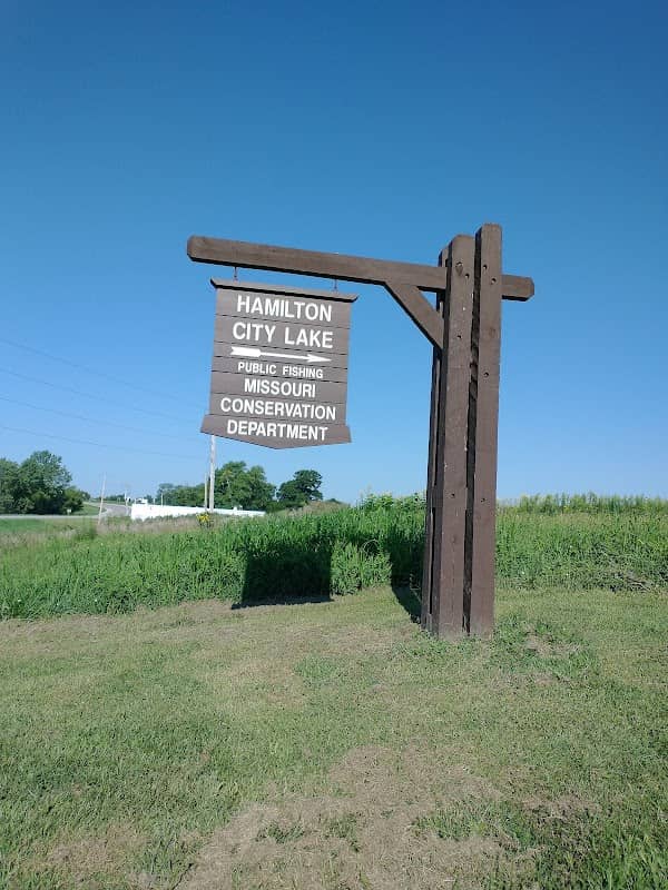 Hamilton City Lake Shelter - Image 2