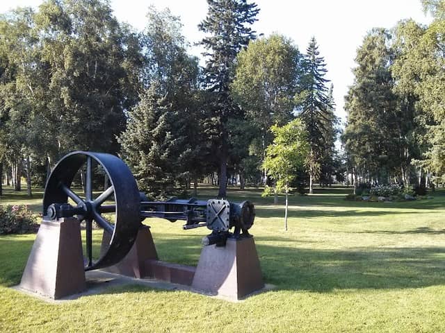 Connaught Hill Park - Image 1