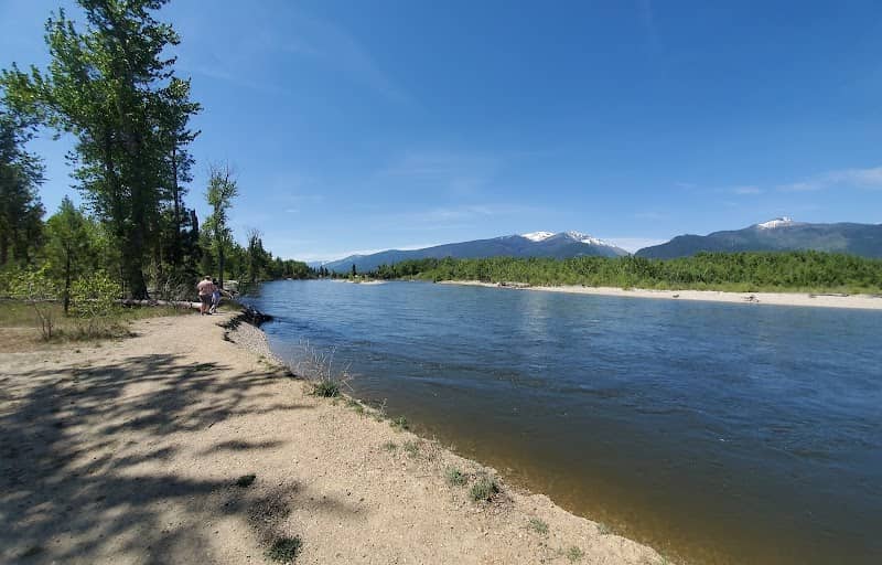 Lee Metcalf Wildlife Refuge VISITOR CENTER - Image 1