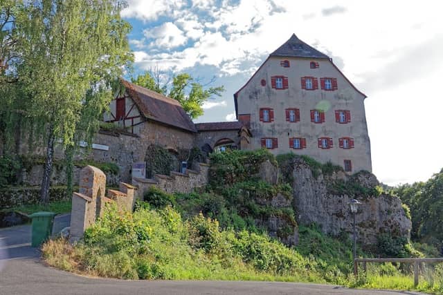 Burg, Grundmauern der Anlage in Hartenstein - Image 1