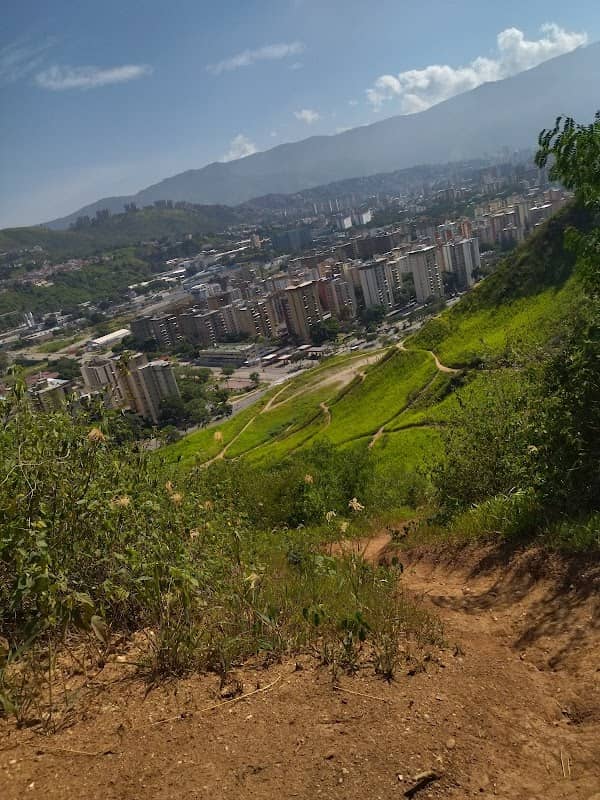 Pirámide de Montalbán - Image 1