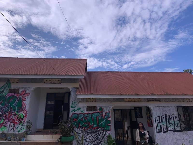 Safari art collective - Image 1