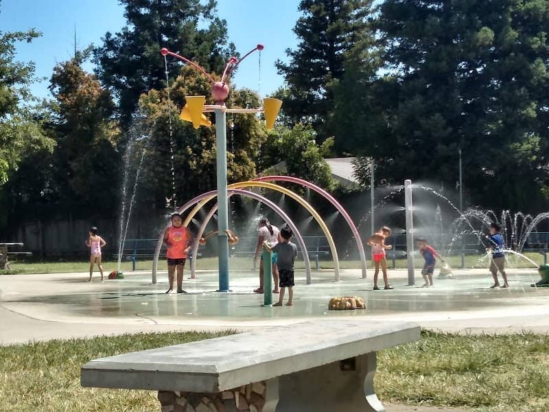 Lindhurst Memorial Park - Image 2
