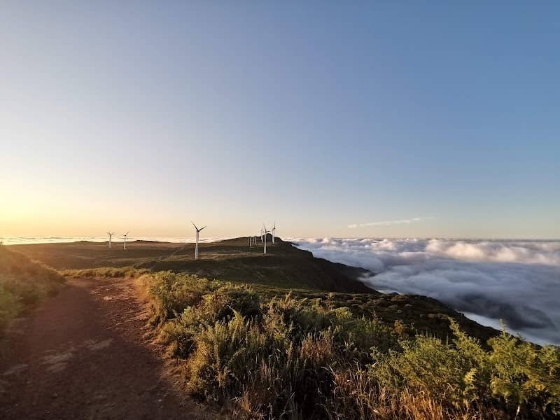 Bica da Cana peak and viewpoint - Image 1