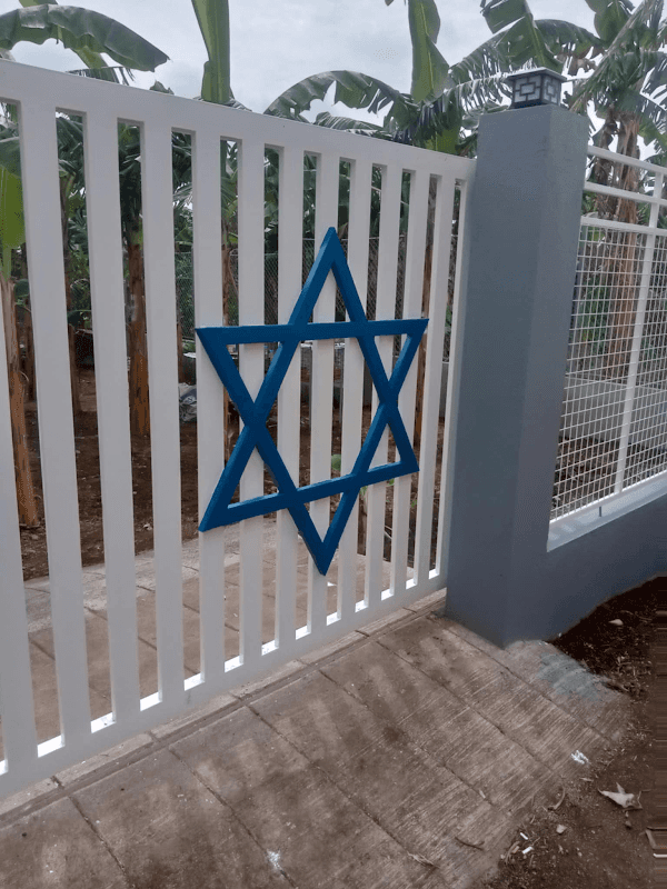 Star of David Camp Office - Image 1